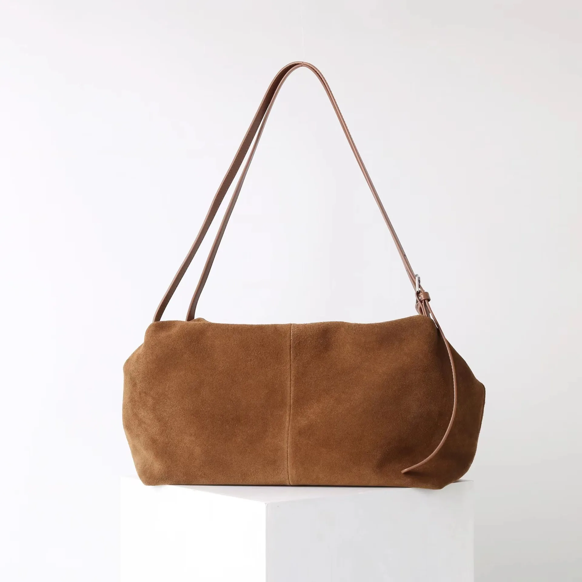 

Casual Tote 2025 New Autumn and Winter Frosted Cowhide Shoulder Bags High-capacity Fashion Women's Handbags