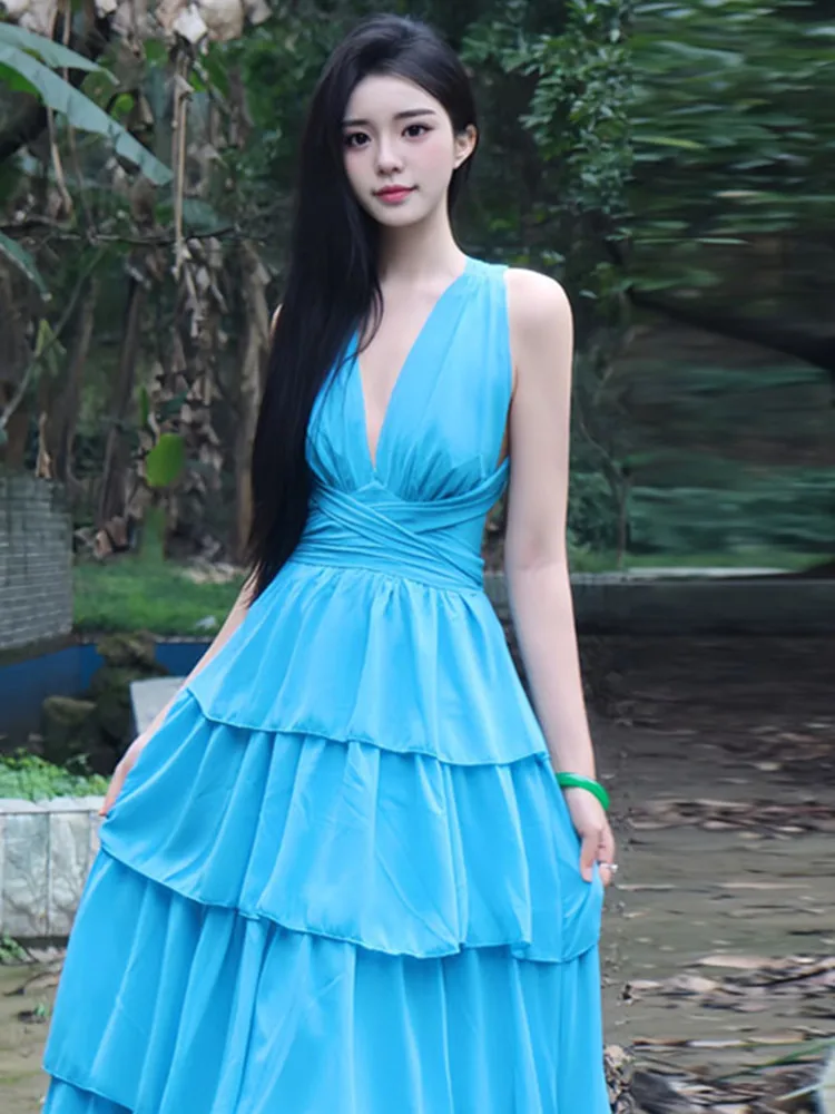 

Sexy Blue Halter Neck Gown Women's Beach Vacation Waist Cinched Strap Long Skirt Bohemian Style Slim Fit High Waist Summer Dress