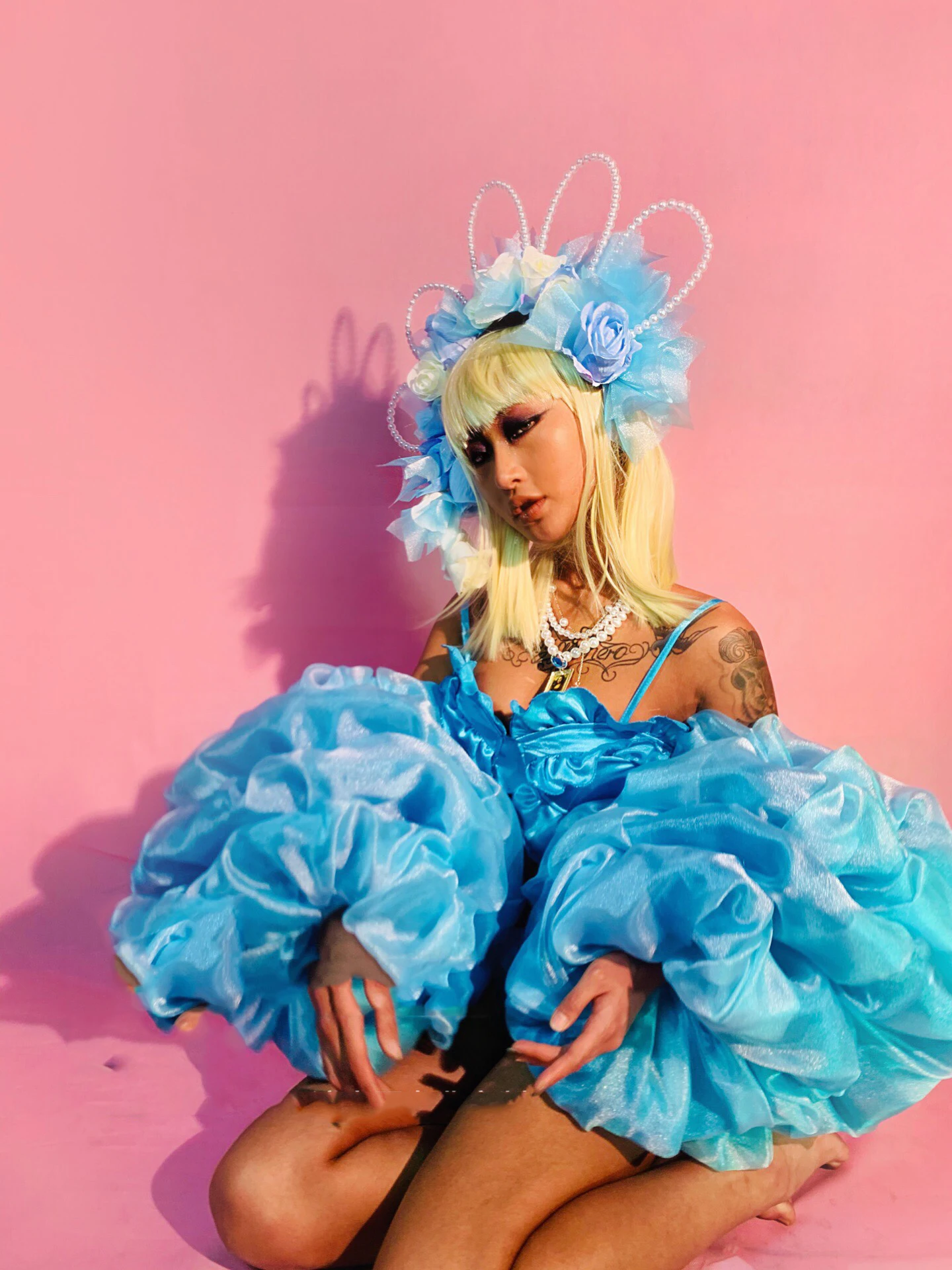 Bikini de danseuse Gogo Sexy pour femmes, tenue de Festival, Rave, discothèque, Costume de danse Jazz, vêtements de scène pour adultes, manches bouffantes