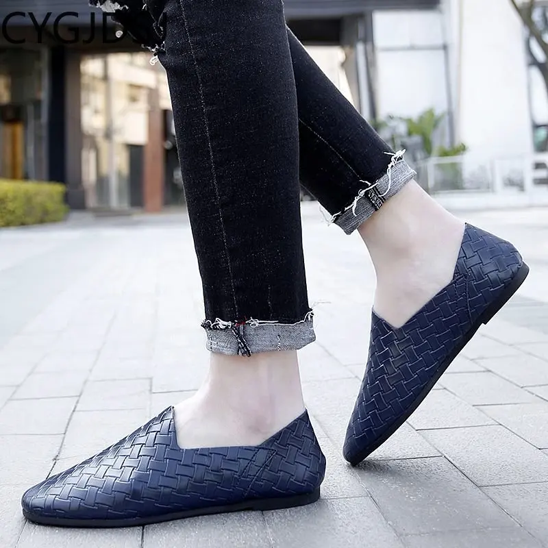 Italiano sepatu loafer kulit Slip on kasual pria, sepatu kantor 2024, sepatu kasual untuk pria