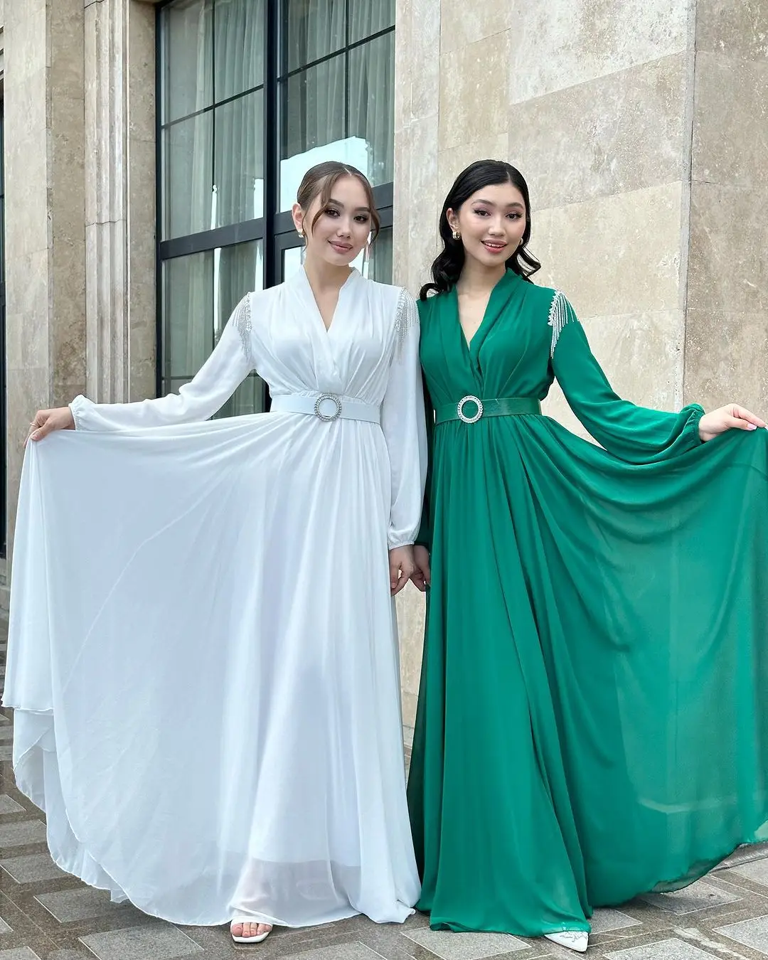 

Santorini Chiffon Floor Length Evening Dresses 2023 V Neck Tassels Long Sleeves Prom Dress with Sash A Line Ladies Wear Vestidos