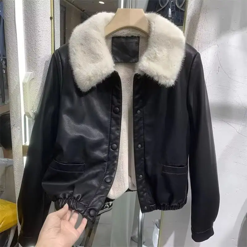 

Plush Thickened Leather Jacket for Women's Fashion PU Leather Coats 2025 Autumn Winter Big Fur Collar Short Locomotive Coat Top