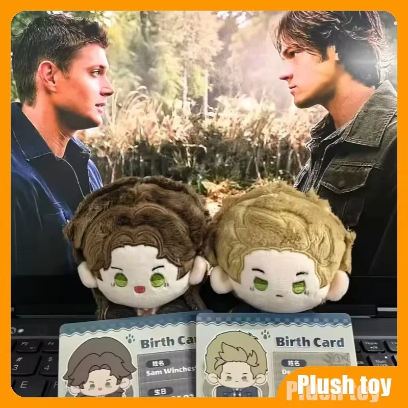 

Плюшевая кукла Дин из серии «Сверхъестественное: Экзорцизм» с картой рождения, коллекционная игрушка для фанатов «Сверхъестественного», подарок для коллекционеров.