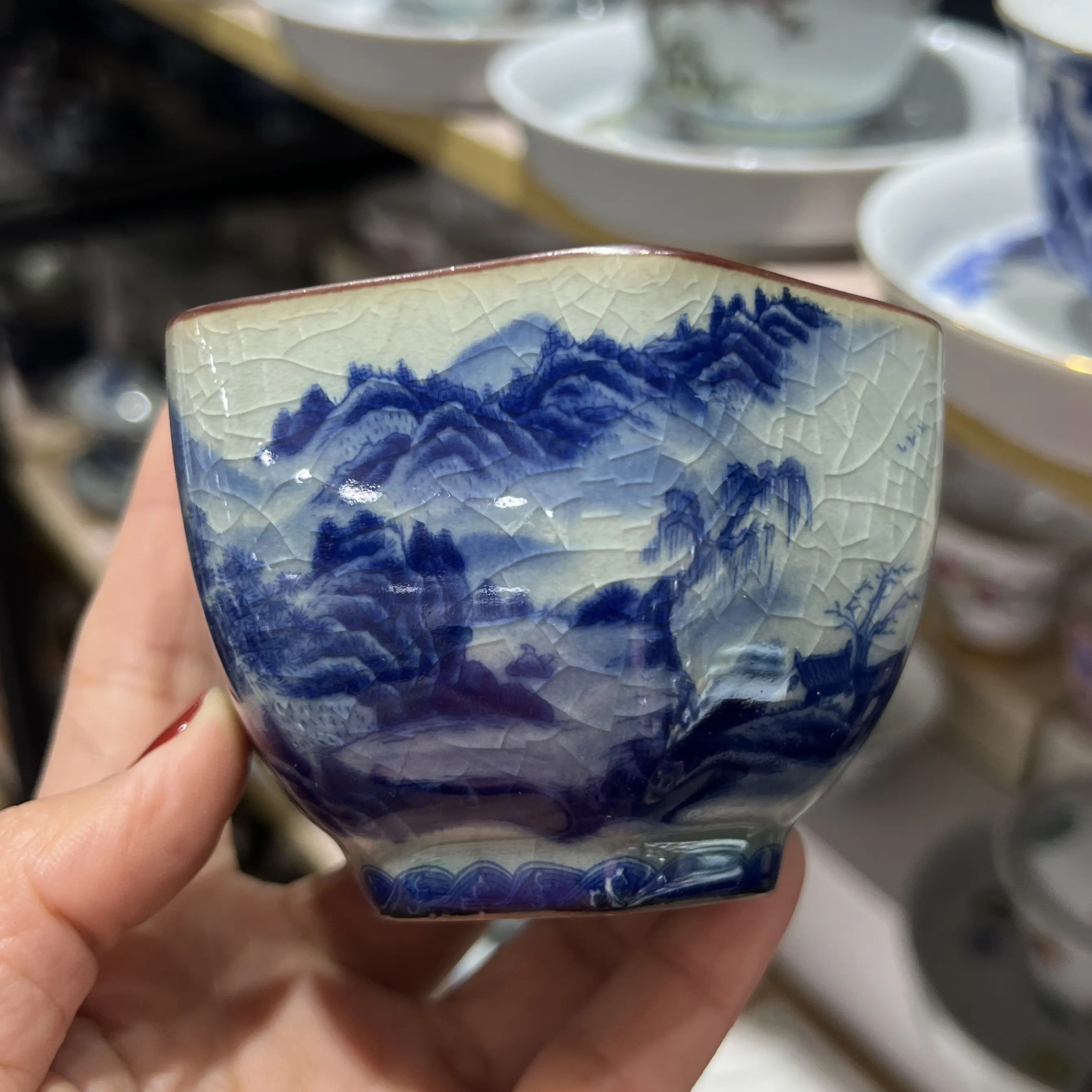 Jingdezhen Ceramic Blue and White Old Clay Tea Cup Kung Fu Single Cup Cup Landscape Hexagonal Cup Tea Cup Tea Cup