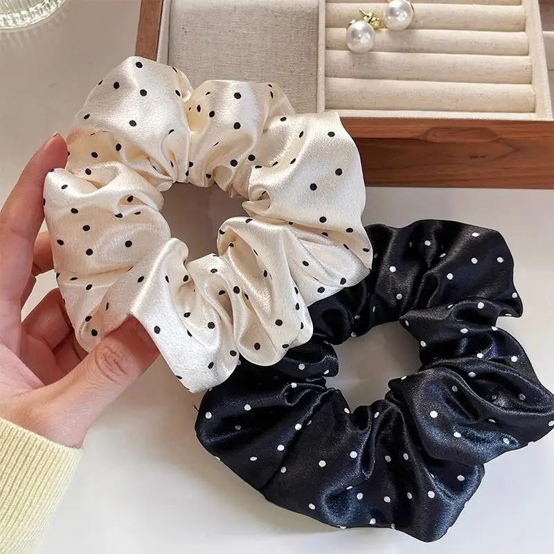 Neue Polka Dot Scrunchies in Schwarz und Weiß, große Haarbänder für Damen, elegante Haarseile, Pferdeschwanzhalter, Kopfbedeckung – Detail 3
