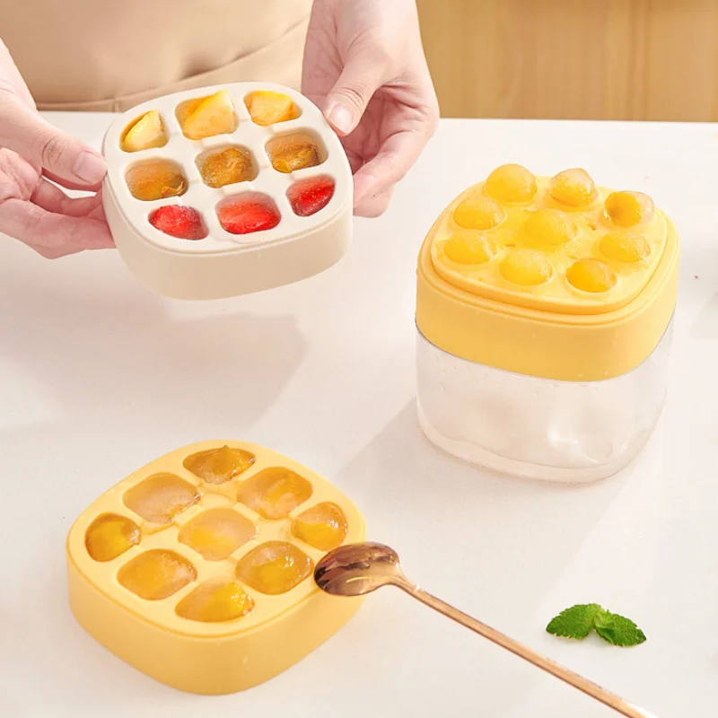 ECOCO Multigrid Silicone Ice Cube Home Refrigerator Ice Box Press with Cover Frozen Ice Mold Magic Tool Food Grade Mini Ice Grid