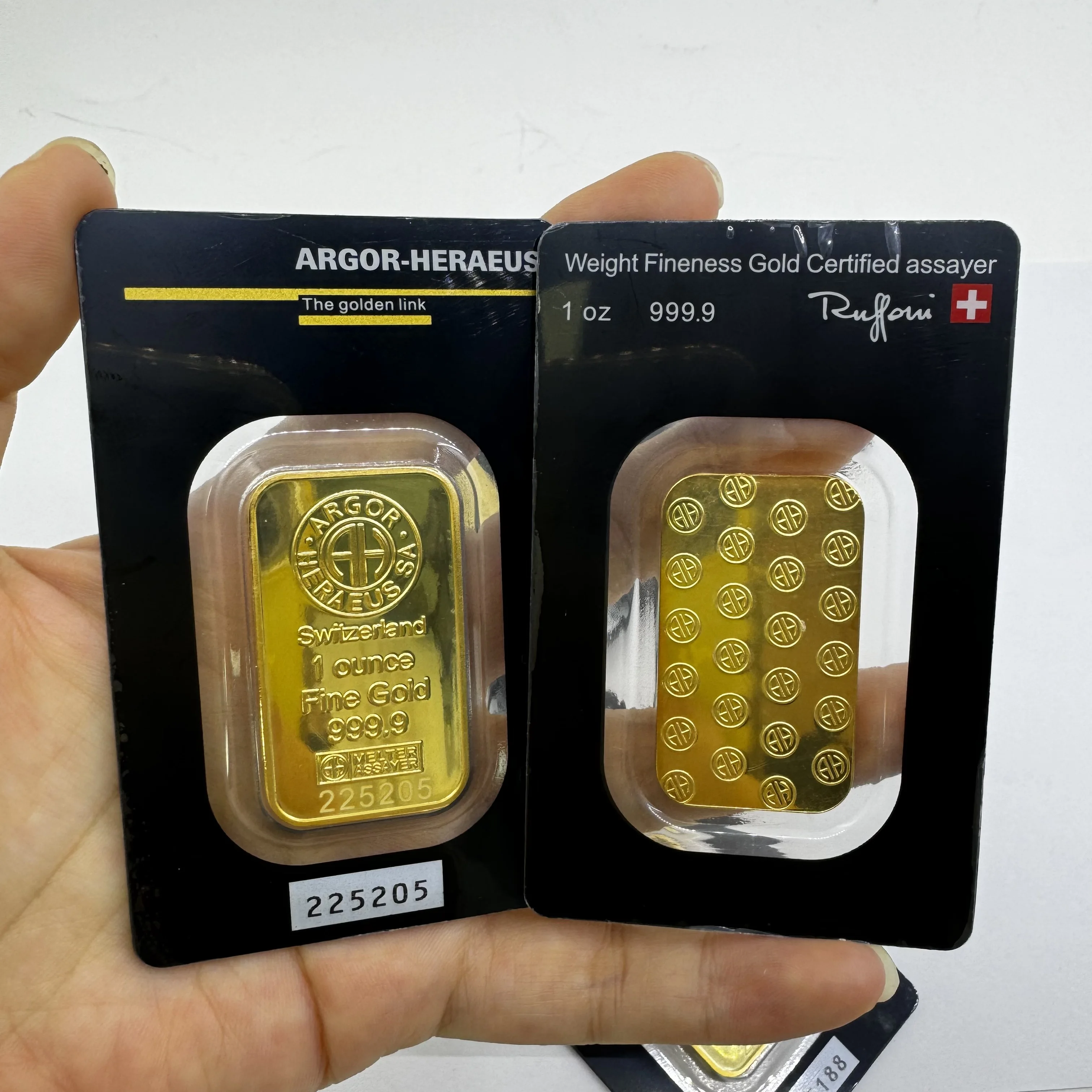No Magnetic 24K Gold Plated Swiss Argor 1oz Gold Bar Gold Coin Bullion Acrylic Seal Packaging Independent Serial Number