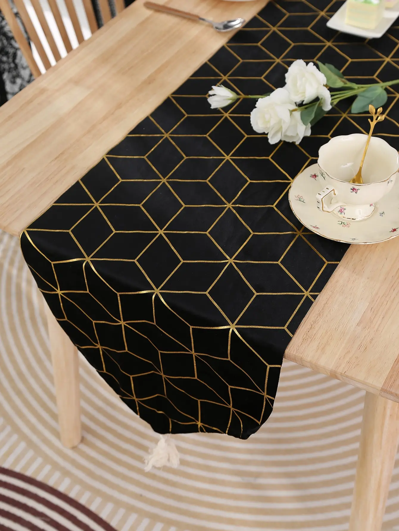 Black Stamped Geometric Spike Table Runner Kitchen Living Room Table Placemat Decoration