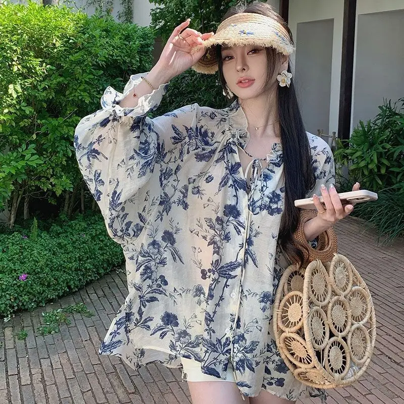 Camisa de protección solar con cordones y pintura de lavado de tinta para mujer, novedad de verano, camisetas holgadas súper hermosas de estilo perezoso, ropa de moda para mujer