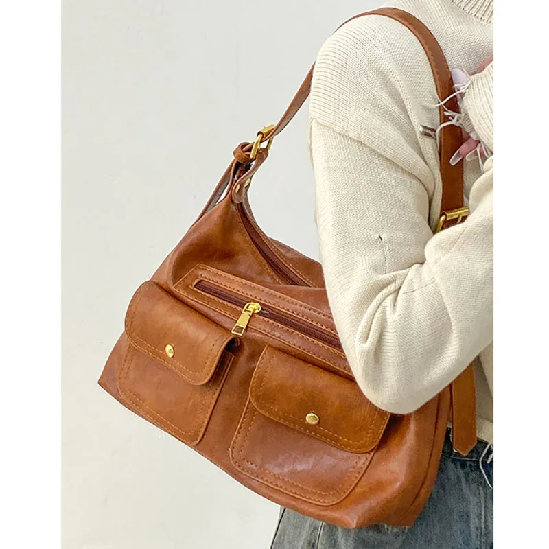 

Autumn Winter Large Capacity Niche Retro Shoulder Bags Women's New Commuter All-Match Underarm Bag Fashion Design Sense Handbag