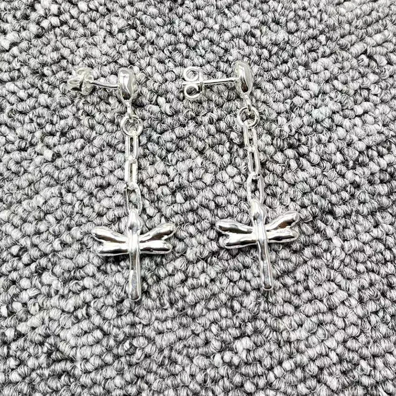 Popular Spanish exquisite girlish silver dragonfly earrings women's accessories give friends holiday gifts