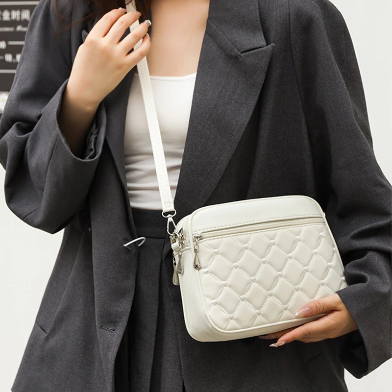 Women's Sling Shoulder Small Square Handbag Quilted Design PU Leather Crossbody Bag Versatile Messenger Bag