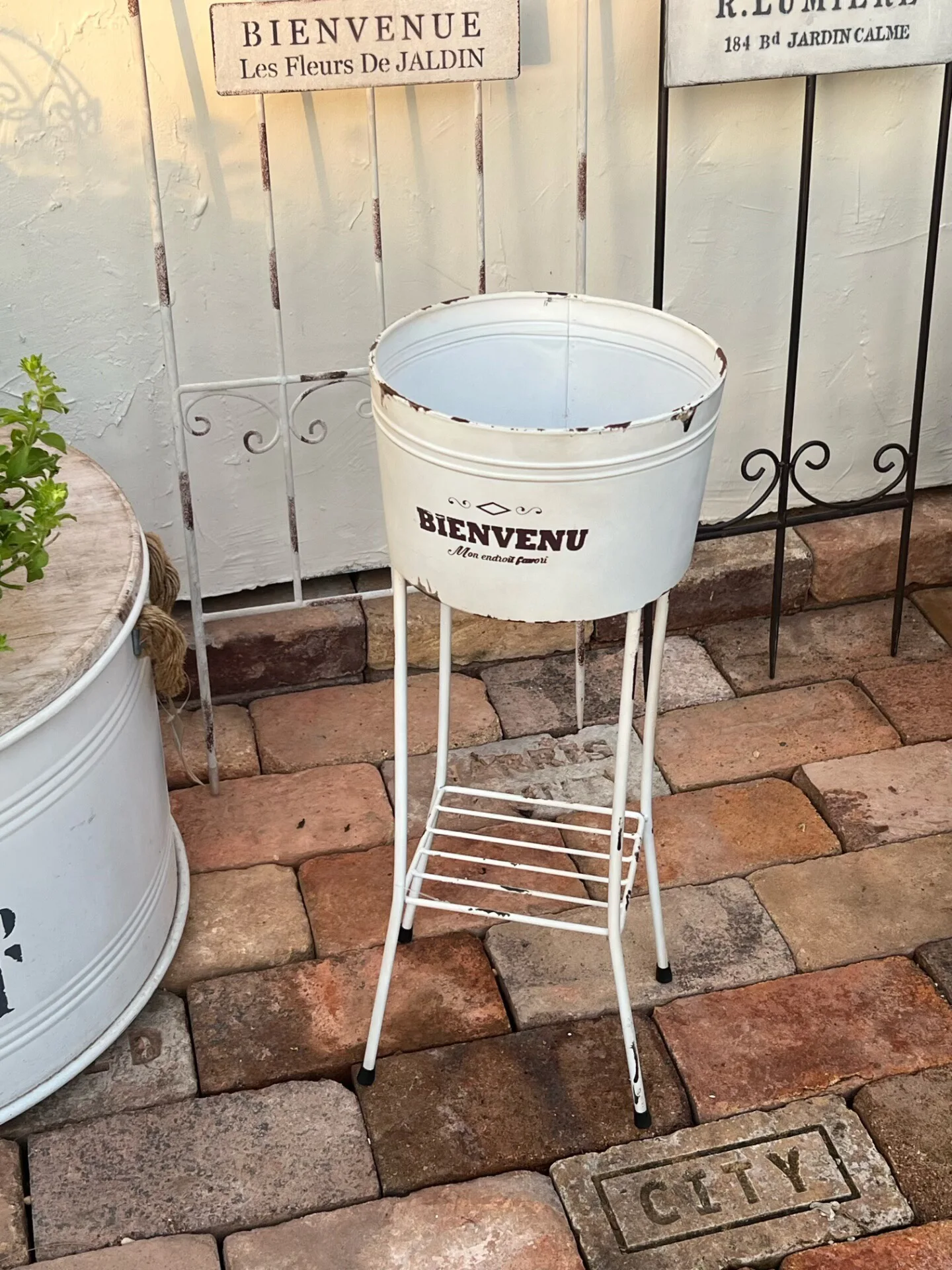 Vintage Metal Planter Stand Ru - Planter Raised Metal ulasan dan harga