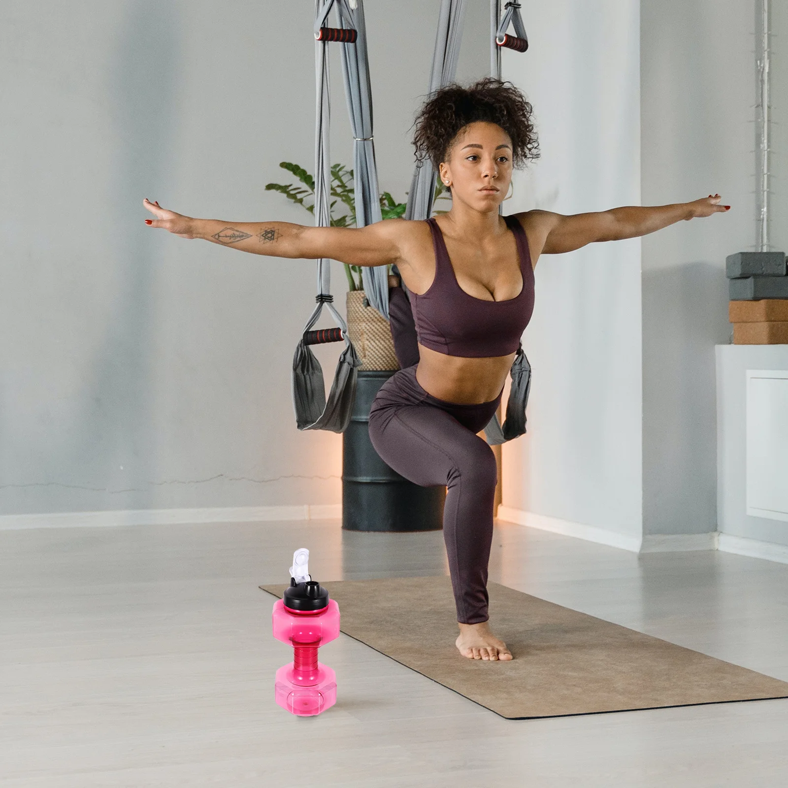 

Бутылка для воды в форме гантели, креативная бутылка для питья для фитнеса и спорта, материал премиум-класса для домашних животных, легкий, прочный, высокая прочность