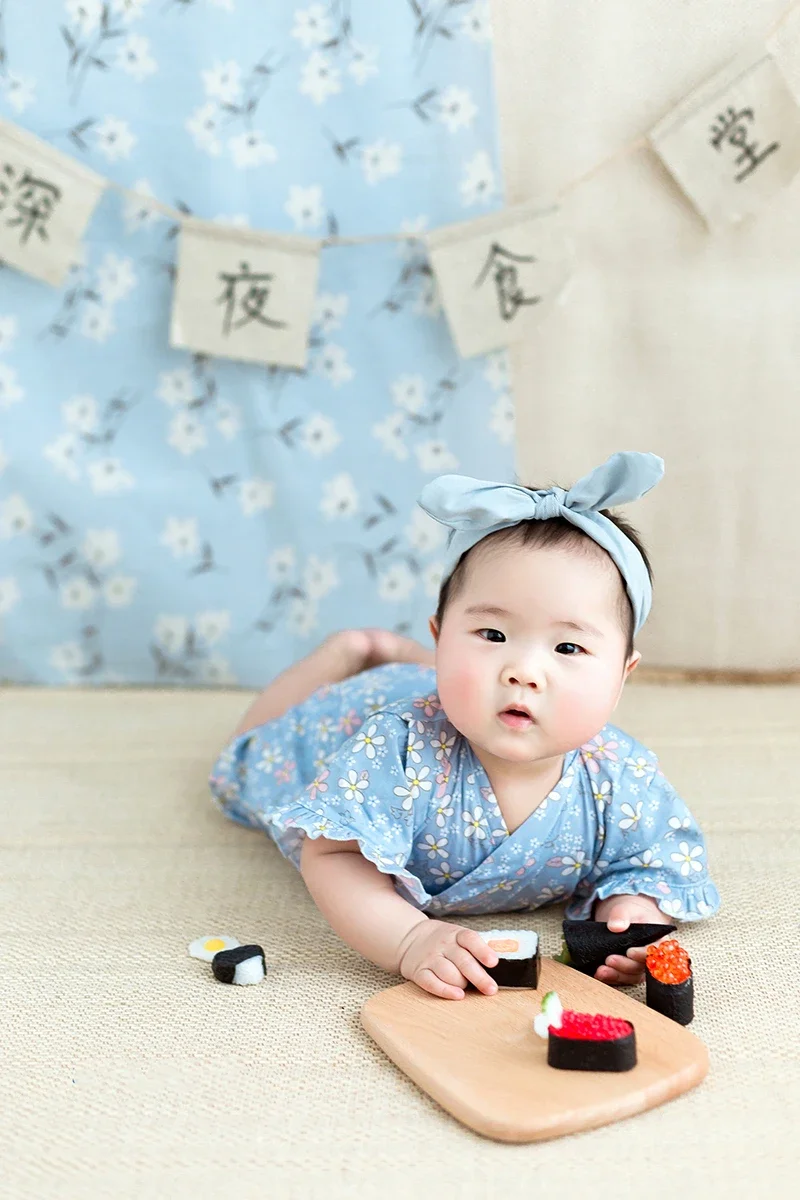 2024 New 100 Day Childrens Photography Clothing Set Canteen Series Male and Female Baby Theme Cinema Shooting ニューボーンフォト