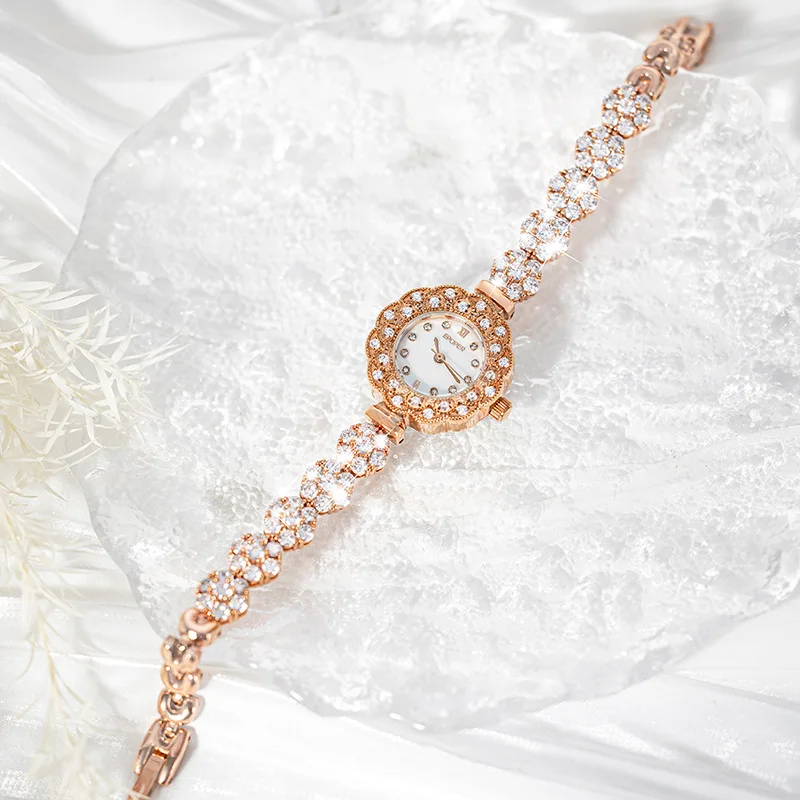 

Stylish And Elegant Women'S Watch With A Delicate Dial, A Luxurious And High-Value Quartz Watch, A Perfect Gift For Women.