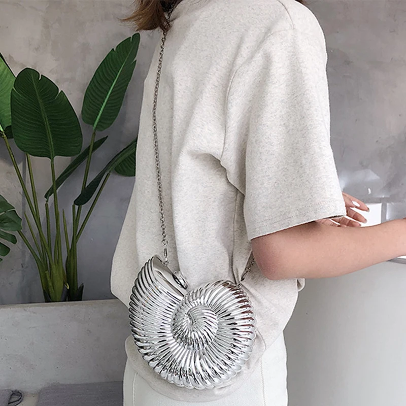 Gold Sliver Acrylic Shell Bag Party Wedding Snails Crossbody Bag for Women Conch Purse Zine Alloy Small Cute Chain Clutches 2024