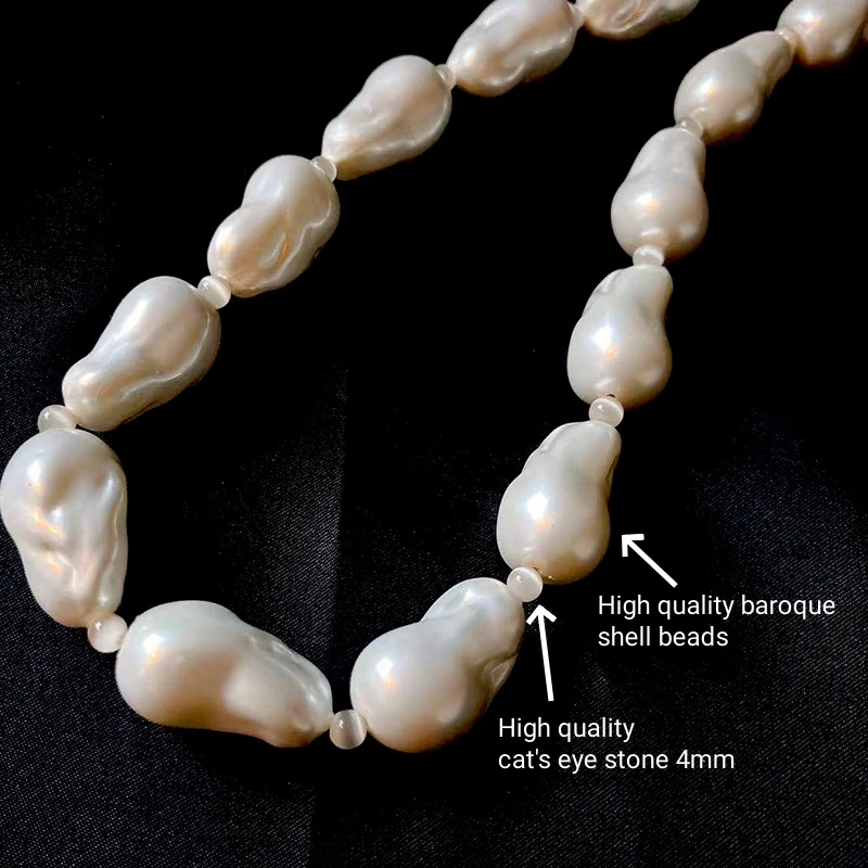 Retro Baroque Pearl Necklace High Quality Special Shaped Shell Pearl Inlaid with Rhinestone Button Fashion Party Jewelry Women