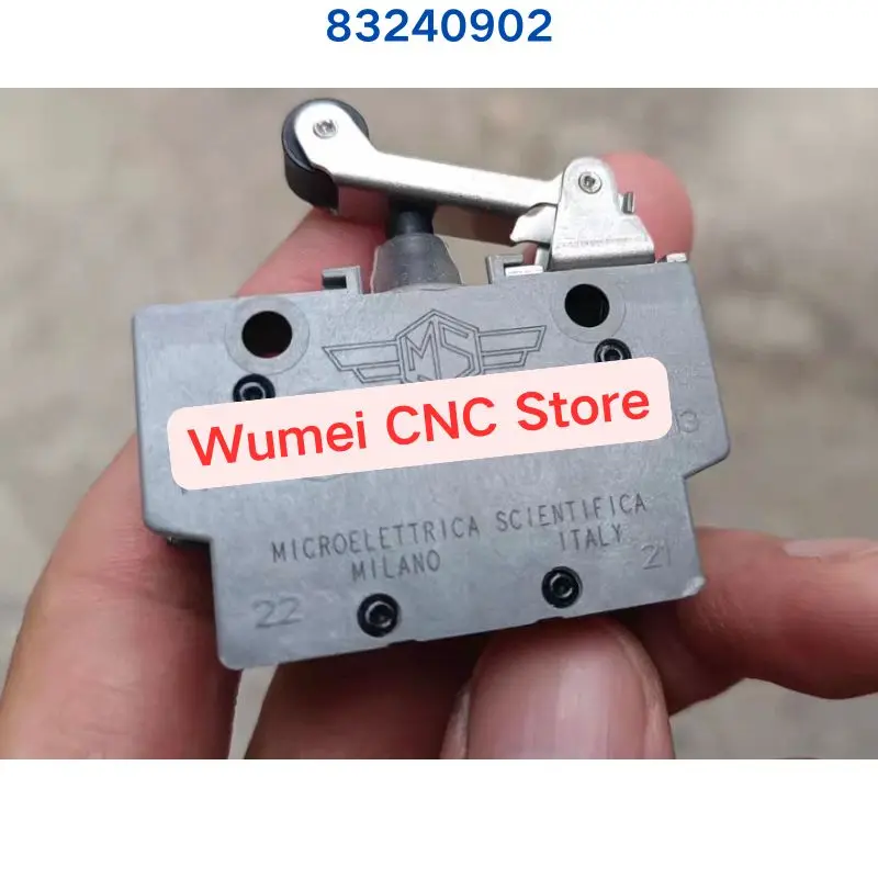 Brand new micro limit switch 83240902 No outer packaging If you need other specifications, please consult