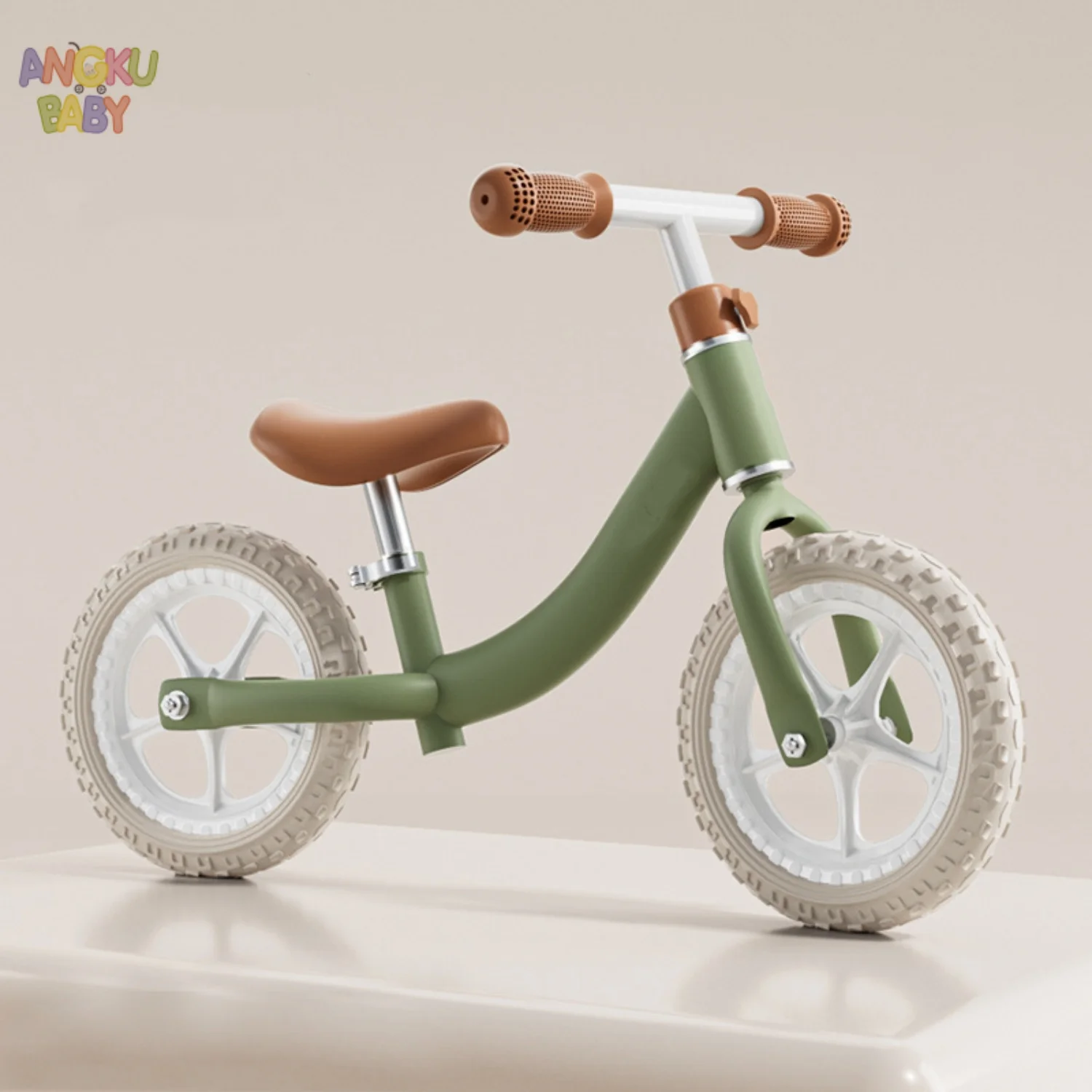 دراجة توازن للأطفال الصغار قابلة للتعديل مع 360 درجة °   دراجة تدريب للأطفال بدون دواسة دوارة لعمر 2-5 سنوات، دراجة ترقية للأطفال