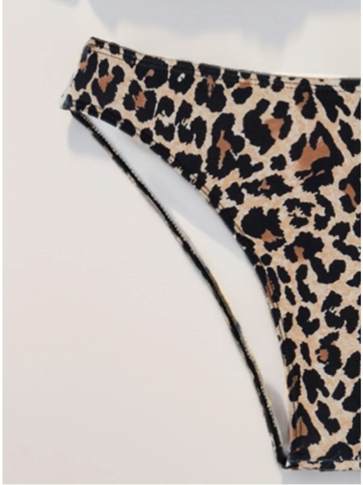 Sexy leopardo impressão de duas peças maiô feminino 2025 halter push up sutiã sem costas cintura alta conjunto biquíni praia maiô