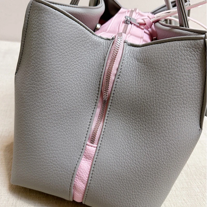 Damen-Tragetasche, mehrschichtige Schultertasche mit großem Fassungsvermögen und Reißverschluss, Damen-Vintage-Handtasche mit mattiertem Finish, ideal für Büro, Pendel und den täglichen Gebrauch, mit Tragegriff. – Detail 9