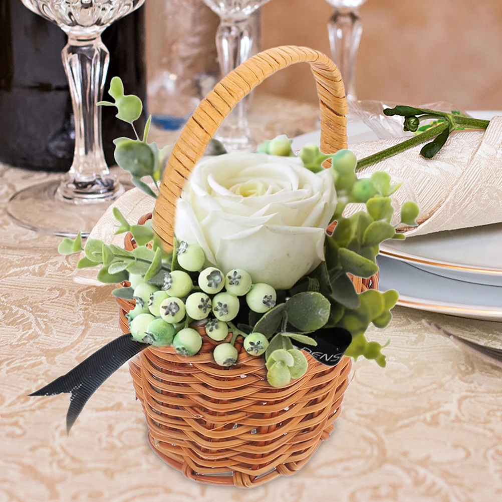 

6pcs Mini Rattan Baskets 5x4cm Woven Decorative Tiny Storage Handmade Set for Home Wedding Party Garden Desk Restaurant