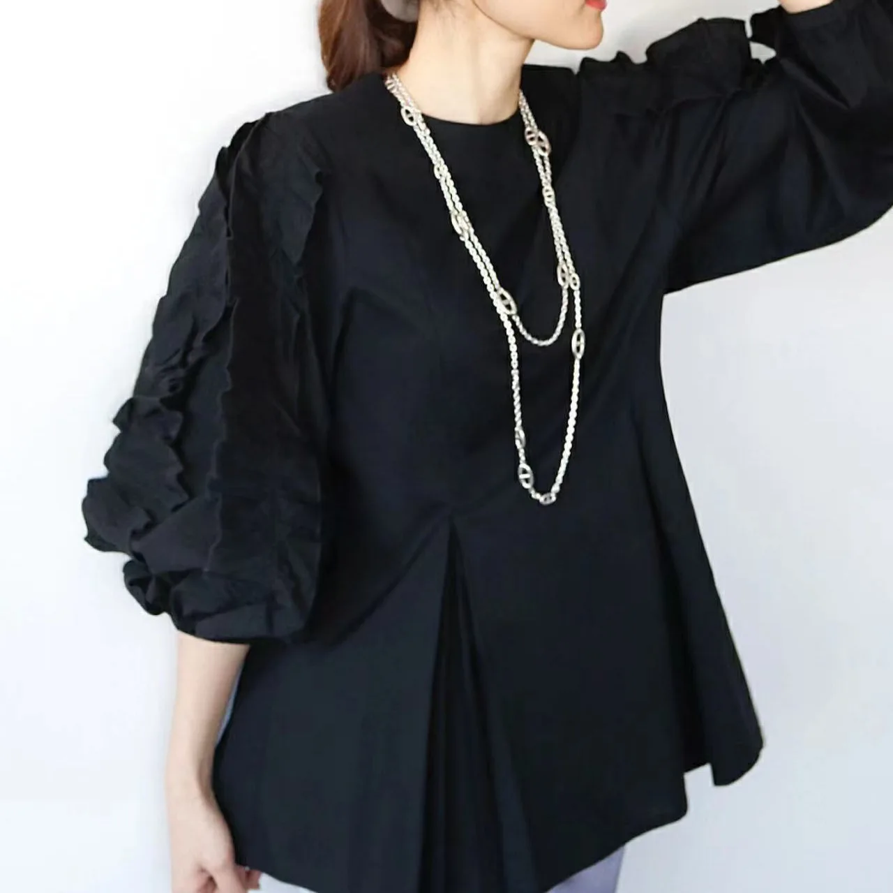 롯데 봄 여름 여성용 달콤한 루즈 라운드 넥 디자인 러플 긴팔 셔츠 탑