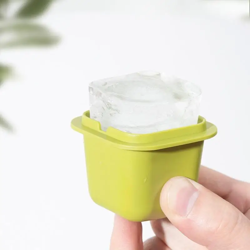 Single Square Ice Tray, Quick-Freezing & Easy Release, Lidded Ice Storage Box