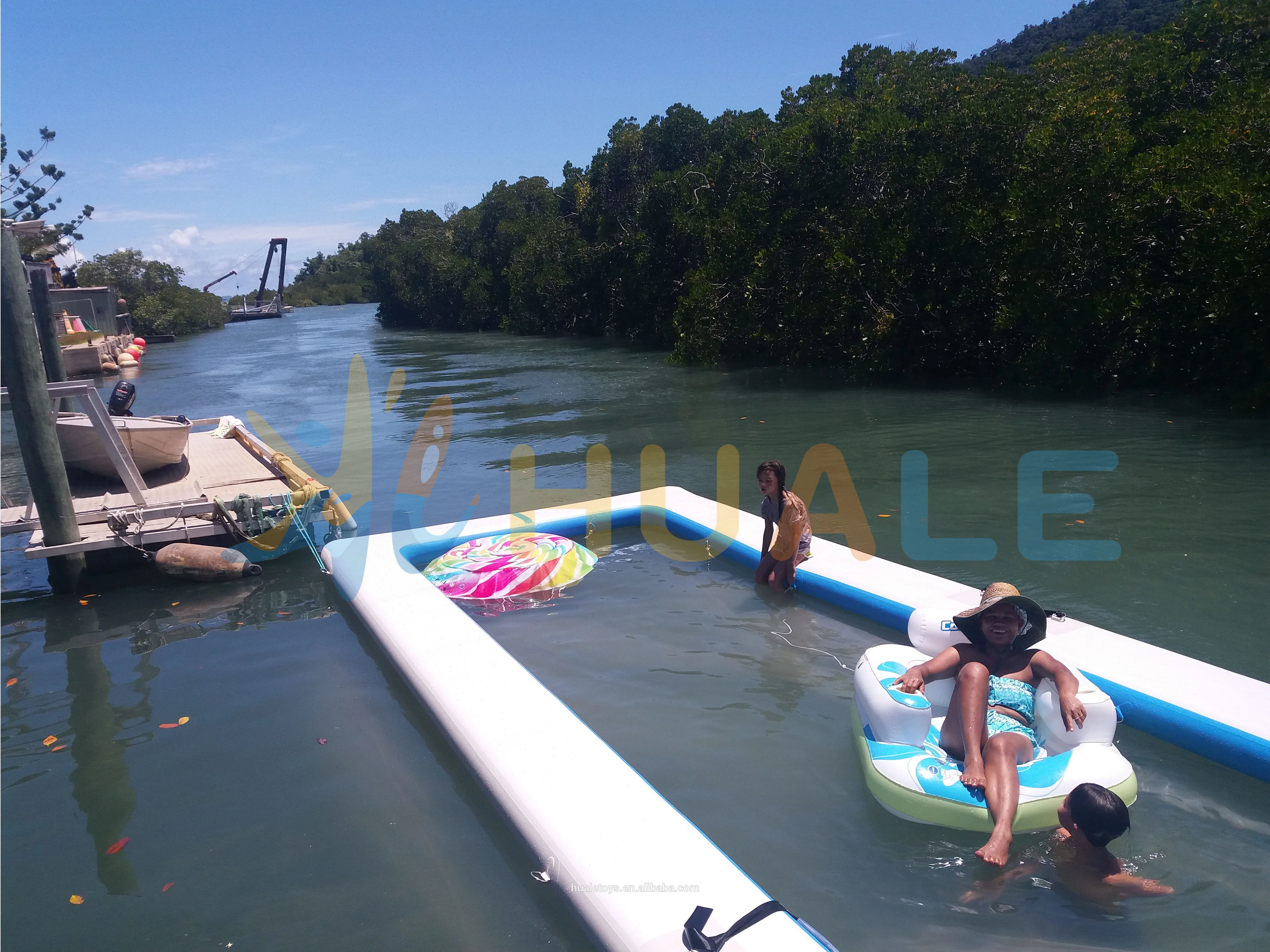 High Quality Custom Foldable Removable Inflatable Floating Sea Swimming Pool for Yacht Marine Use