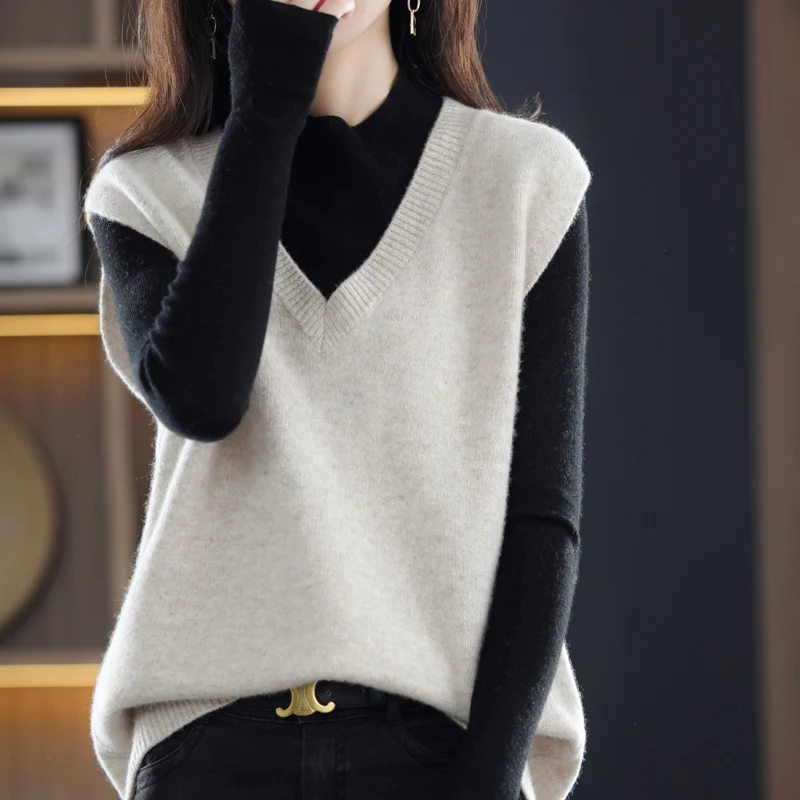 Autumn and winter 2024 wool knitted waistcoat ladies wear v-neck pullover sleeveless sweater vest baggy sizes