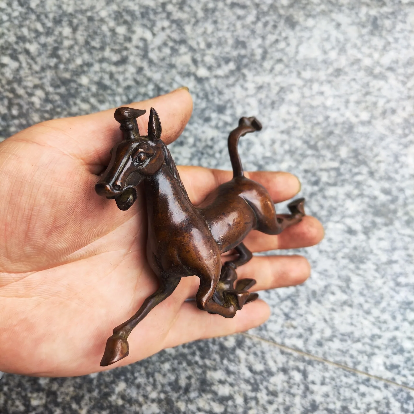 Metal Statue  Horse steps on a flying swallow, 9cm tall and 12cm long