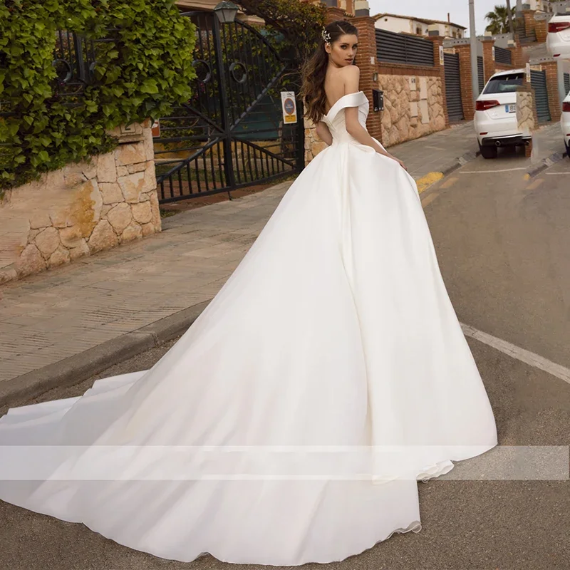 Simple Satin Wedding Dress 2025 Boho Vestidos De Noiva Off Shoulder With Pockets A-Line Wedding Gowns Bride Gown Party Dress