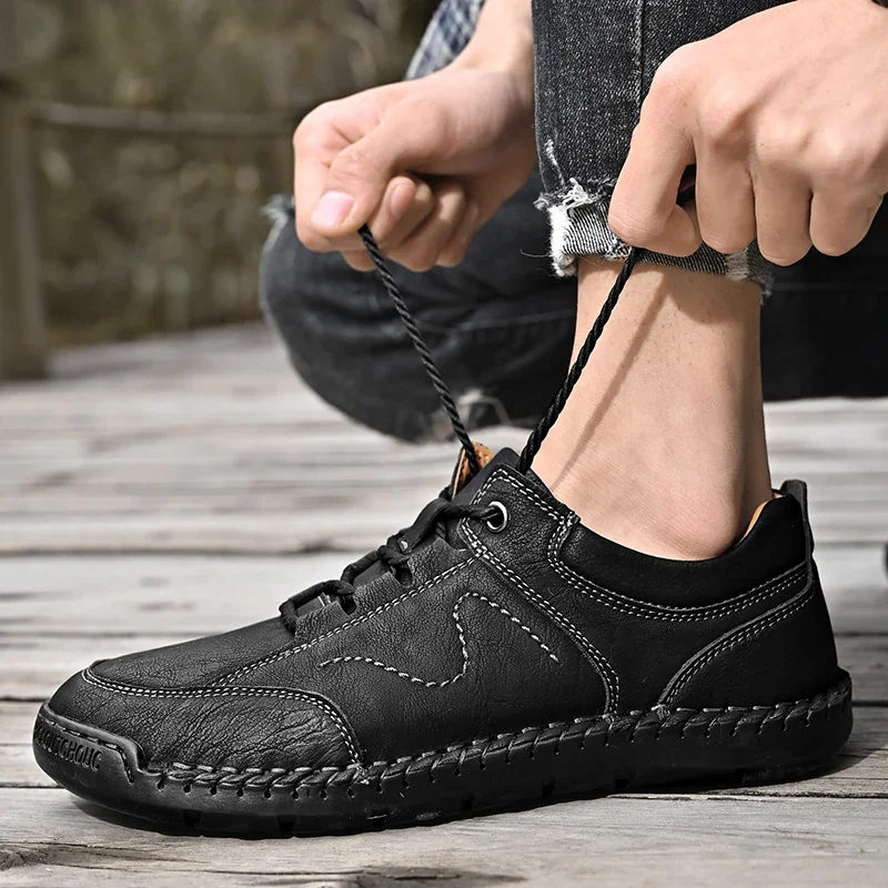 Zapatos informales de cuero Artificial para hombre, zapatillas suaves transpirables para exteriores, calzado plano para caminar, Verano