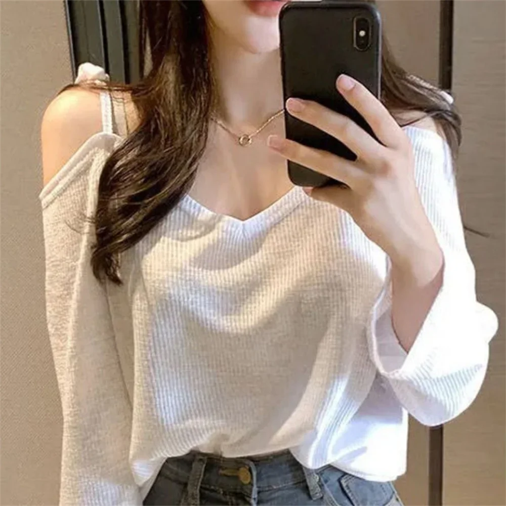 

2024, весенние новые рубашки для женщин, летние футболки на шнуровке с открытыми плечами, топы с v-образным вырезом, повседневные модные корейские белые вязаные футболки, пуловеры