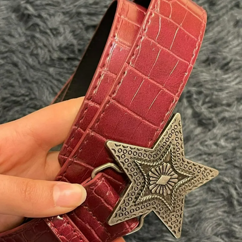 جديد الشرير Y2k نمط الخماسية نجمة مشبك حزام للنساء بولي Leather جلد أحمر موضة حزام البنطال الجينز كل المتطابقة حزام الهيب هوب حزام #6