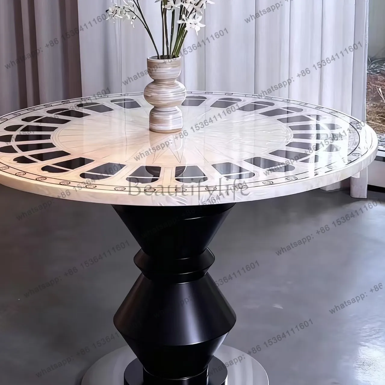 Medieval French designer creative shell round dining table Italian light luxury high sense solid wood round dining table