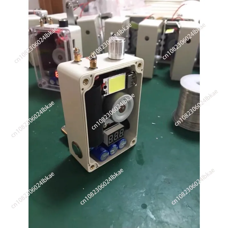 Hand-cranked generator  Portable  Lighting | Ignition USB charging, hand-cranked for 2 minutes, can be ignited 40-50 times