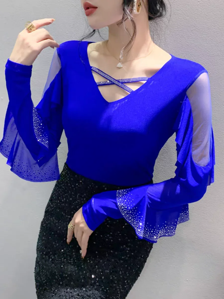 

2024 Spring Summer T-shirts Women V-neck Ruffles Long Sleeve Solid Mesh Elastic Tops Tees Female Fashion Diamonds T Shirt