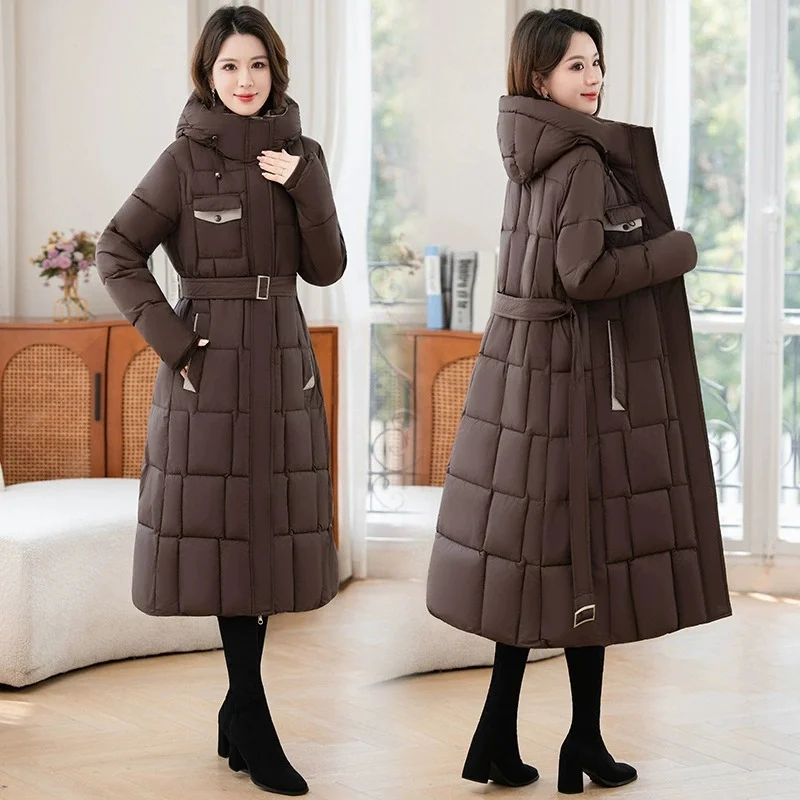Damska kurtka zimowa z bardzo długim rękawem, ocieplana bawełną, parka z paskiem, dopasowana, gruba, z kontrastowym kolorem, z kapturem, codzienna odzież wierzchnia, moda 2025.