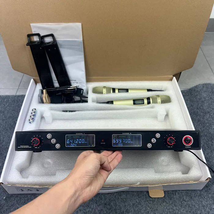

640-690MHz CB7688 Dual Channel Uhf Good Wireless Handheld Microphone Microfono Karaoke Microphones for Stage Performance