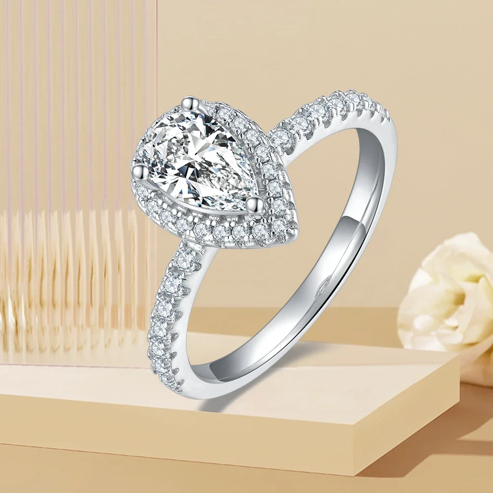 

Women's Drop Shaped Zircon Ring, Exquisite Pear Shaped Wedding Ring Made of High Quality S925 Pure Silver