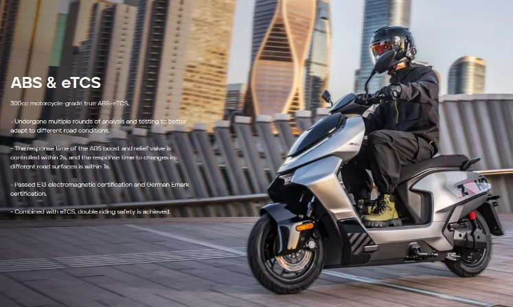 AE4 دراجة نارية كهربائية ربيع جديد نسيم المتطرفة الأساسية مع الرف الخلفي الأمامي والخلفي تعديل المصد الملحقات المضادة للسقوط