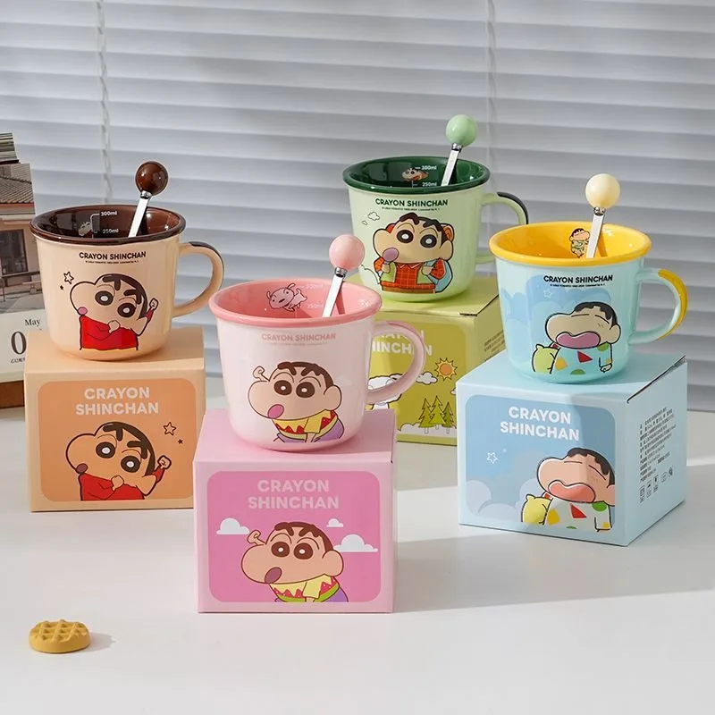 

Crayon Shin-chan Nohara Shinnosuke Ceramic Mug Cute Cartoon Children 300ml Scale Breakfast Drinking Cup Coffee Cup with Spoon