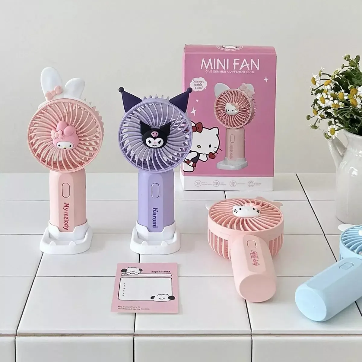 Ventilador de mano de Anime Pochacco Melody Cinnamoroll Kuromi, bonito escritorio de dibujos animados a la moda, ventilador portátil con carga Usb, Enfriador de aire, pequeños ventiladores de regalo