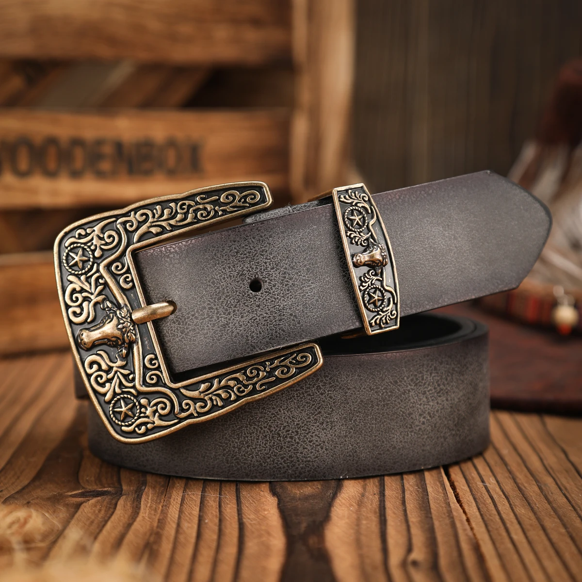 Ein lässiger, individueller und Retro-Gürtel, ein Kleidungsaccessoire im Western-Stil, Metallschnalle, PU-Gürtel, geeignet für Männer und Frauen – Detail 3