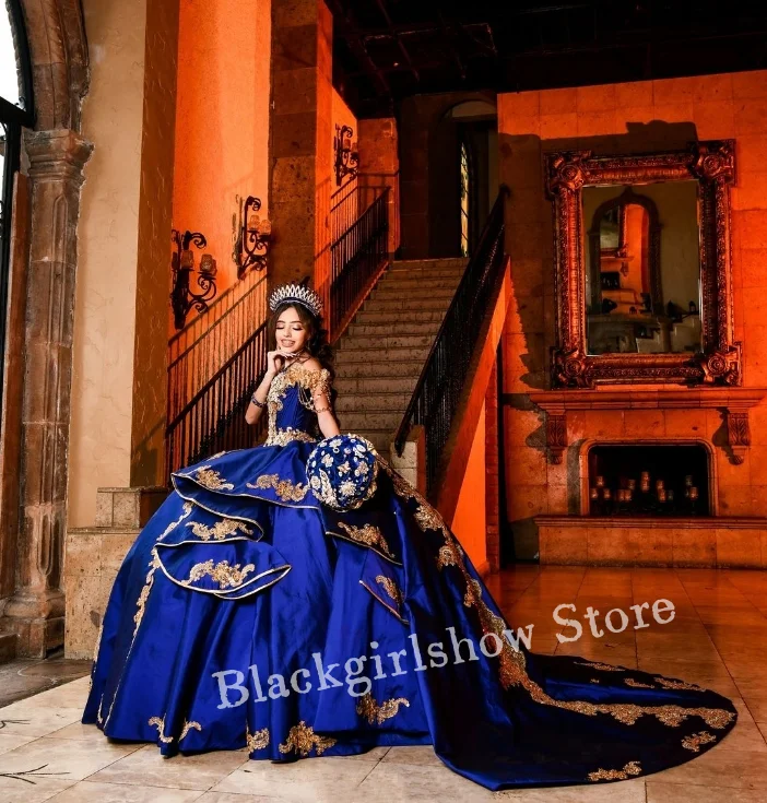 Königsblau Prinzessin Ballkleider Quince anera Kleider Glitzer Schatz Hals Gold Applikation Perlen Rüschen mexikanischen Charro 16 Kleid