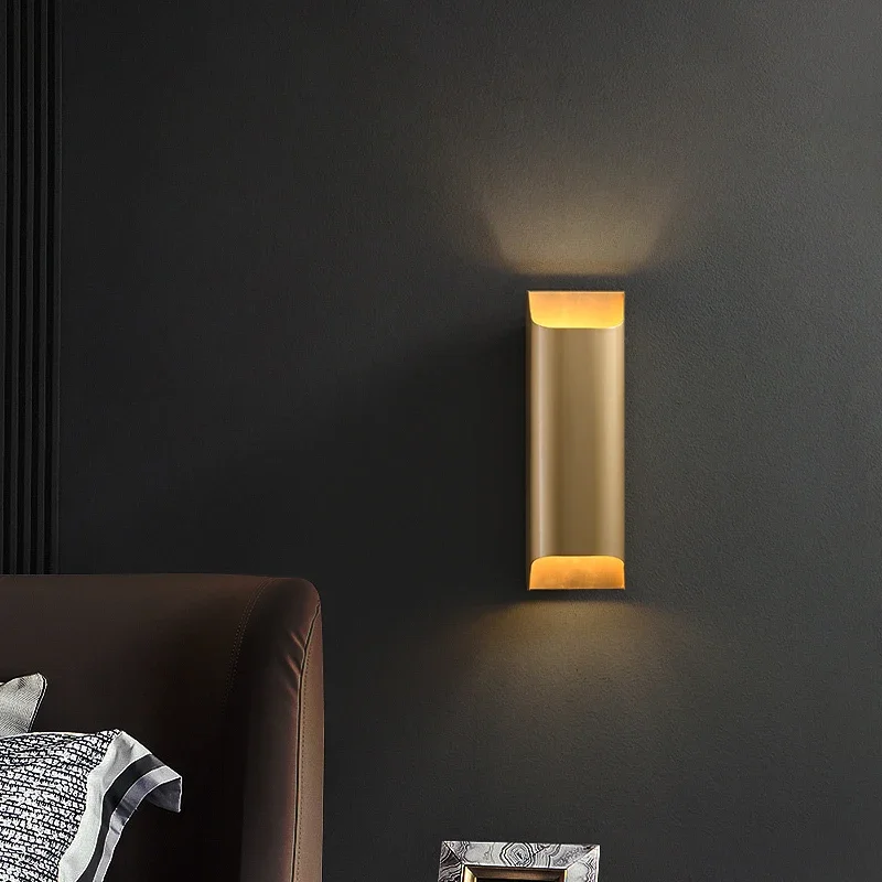 New Design Luxury Crystal Wall Lamp Glossy Gold Decal Wall Light Modern Home LED Lighting