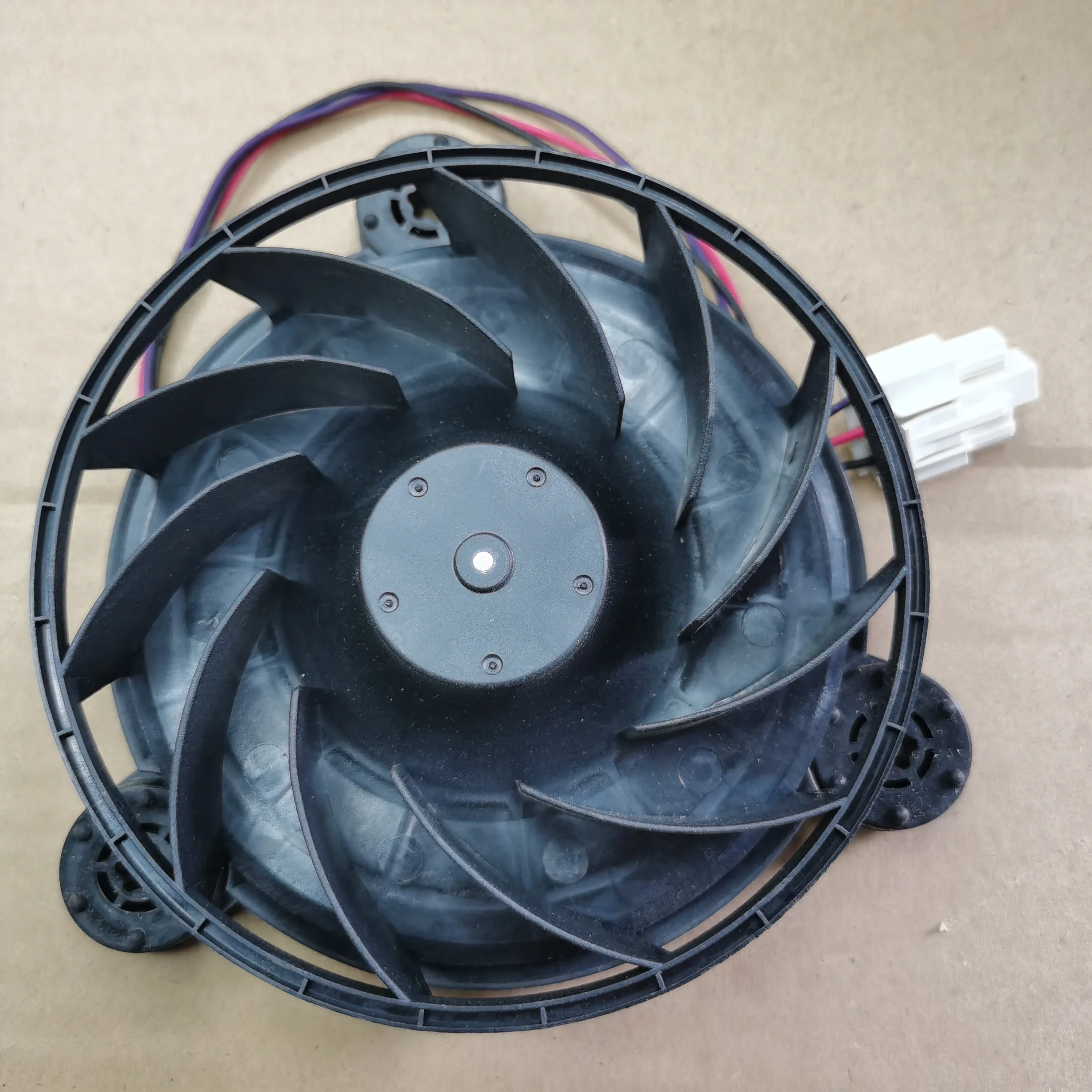 

Suitable for Midea Little Swan refrigerator fan motor BCD-452WKL fan motor refrigeration fan motor