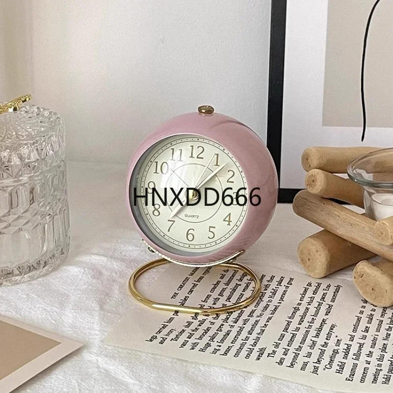 Metal European style Alarm Clock children Silent table clock Night Light dresser decoration timepiece Light luxury modern simple